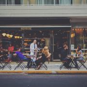 Bisogna pagare quando si usa la toilette di un bar?