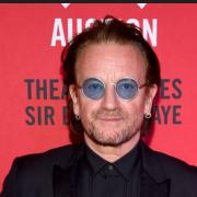 Bono per la prima volta in tour senza gli U2