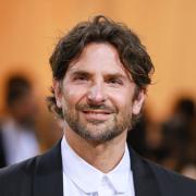 Bradley Cooper ride beato e Irina Shayk è tutta triste. Ma perché?
