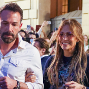 Jennifer Lopez e Ben Affleck: dal gelato al giro in moto tutte le foto più belle