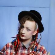 A spasso nell'incredibile casa di Boy George: il video