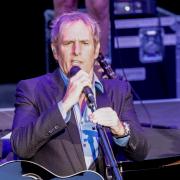Michael Bolton contro Robin Hood