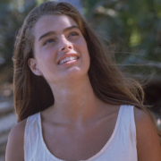 Brooke Shields festeggia il compleanno. Ed è bellissima!  
