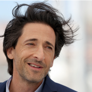 Adrien Brody non riesce più a rivedersi nel film "Il pianista"