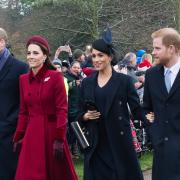 Mentre Meghan è in difficoltà con suo padre, Kate è sempre più vicina alla Corona