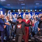 L'Italian Gospel Choir esegue "Oh Happy Day"