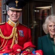 La Regina Camilla porta la rivoluzione a corte