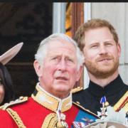 Re Carlo ha già preparato l'accordo di divorzio tra Harry e Meghan. Che sarebbero in crisi