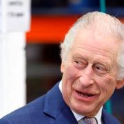 Re Carlo: il dettaglio segreto del suo nuovo ritratto