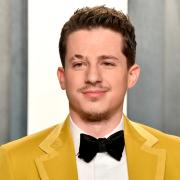 Charlie Puth - Girlfriend