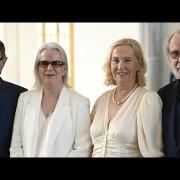 Gli ABBA nominati cavalieri  dal Re di Svezia: il video