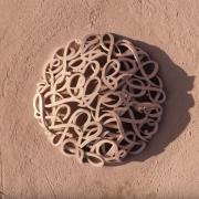 E' incredibile il museo d'arte sorto nel deserto!