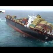 Nave Container si spezza a metà nel mare della Nuova Zelanda