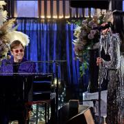 Elton John duetta con Dua Lipa: l'emozionante video di Los Angeles