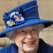 La Regina Elisabetta ha un account Facebook. Segreto