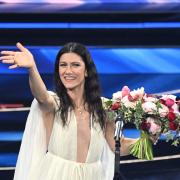 Elisa al piano canta O forse sei tu: il bellissimo video