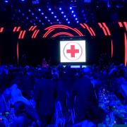 Il Gala della Croce Rossa a Monaco: rivivi i momenti clou nel nostro video