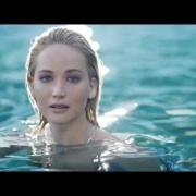 Jennifer Lawrence: il video mozzafiato in piscina