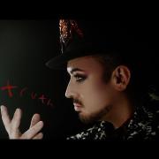 Boy George senza trucco per il nuovo video dei Culture Club “Life”