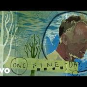 Sting pubblica il singolo "One Fine Day"