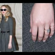Jennifer Lawrence mostra il suo anello di fidanzamento