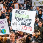Tornano i ragazzi di ‘Fridays for future’.