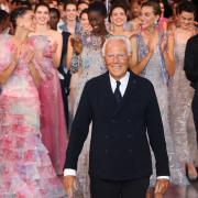 Anche Chris Martin e Sharon Stone alla sfilata di Giorgio Armani a Dubai