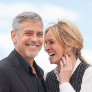 George Clooney: quel bacio davvero difficile con Julia Roberts!