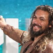 Jason Momoa si scusa con i fan italiani: il video
