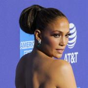 Jennifer Lopez oscurata. Novità in arrivo