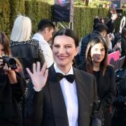 Laura Pausini annuncia il nuovo singolo