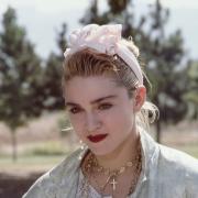 Madonna chiede un incontro a Papa Francesco