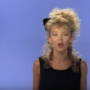 28 luglio: Kylie Minogue debutta nella musica