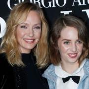 Uma Thurman scatenata a Milano per lo show della figlia Maya