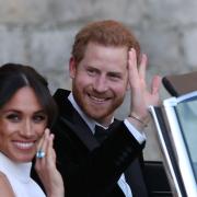 Re Carlo sfratta Harry e Meghan da Frogmore Cottage