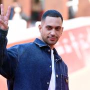 Mahmood canta In fondo al mar: il video