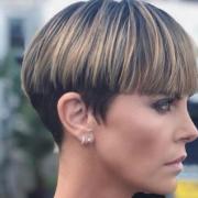 Charlize Theron. Nuovo set, nuovo look