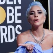 Lady Gaga si gode uno spritz. E intanto la famiglia Gucci non risparmia le critiche 