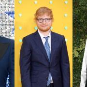 Ed Sheeran al piano con Elton John e Courteney Cox
