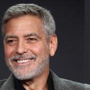 George Clooney ti invita a casa sua, sul Lago di Como. Con un video irresistibile!