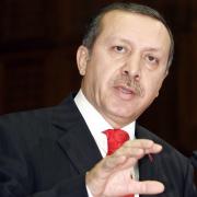 L'offensiva contro i curdi: dalla UE una moratoria sulle armi alla Turchia.
