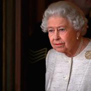 La Regina Elisabetta perde 100 milioni di sterline
