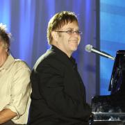 Elton John e quella volta che Rod Stewart gli regalò un frigorifero