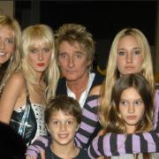 Rod Stewart appare in una rara foto di famiglia