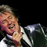 Rod Stewart dà una svolta alla sua carriera