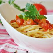 Spaghetti all'arrabbiata: la ricetta facile e veloce