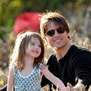 Tom Cruise deve pagare la retta scolastica alla figlia Suri