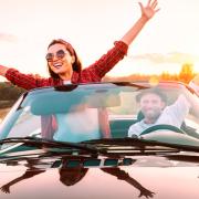Le regole d'oro per viaggiare in auto in modo sicuro e divertente