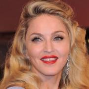 Madonna si schiera con i gay di Russia