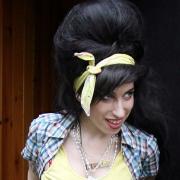 Il padre di Amy Winehouse pubblica un cd per beneficenza
